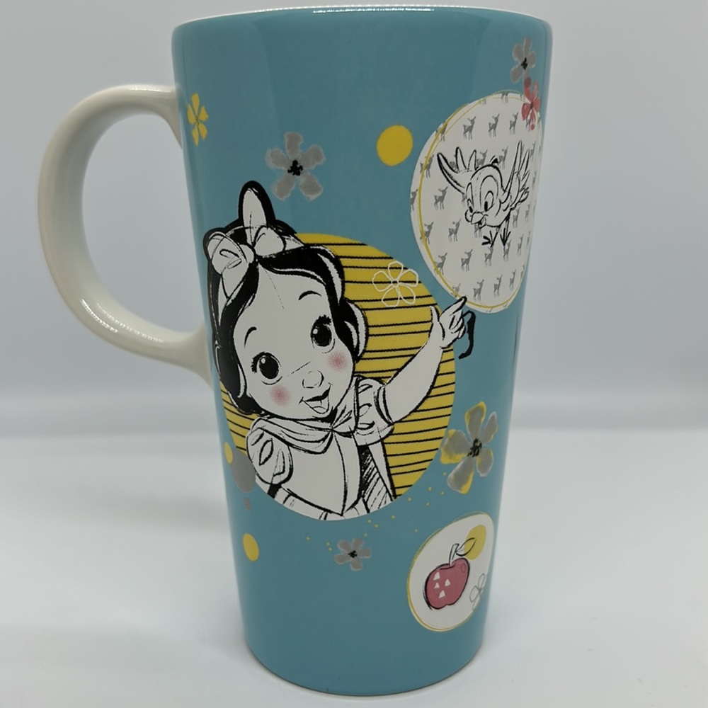Disney Animators Collection Young Snow White Tall Coffee Mug, NWT.